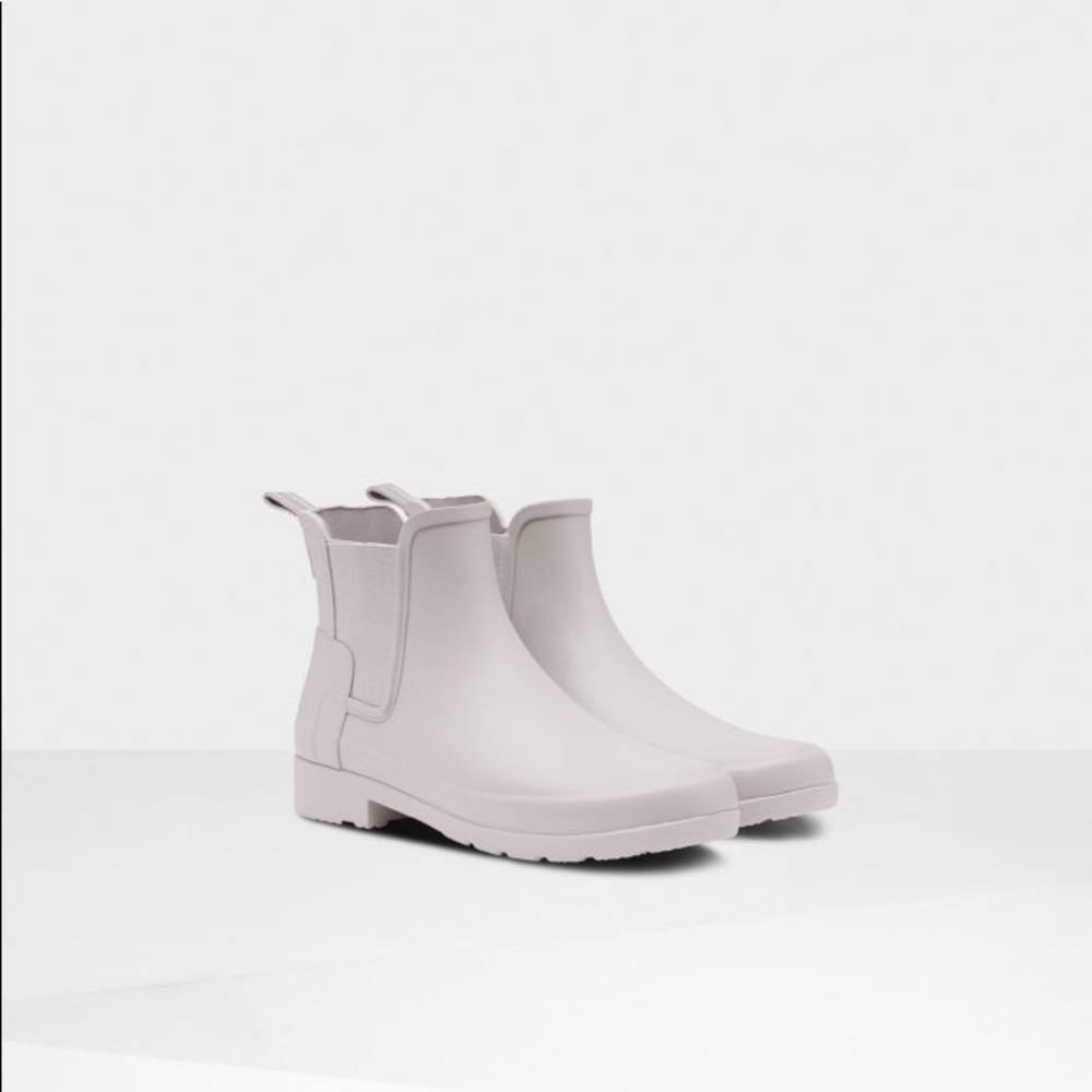 Women's Hunter Chelsea Rain Boots: Size 7, Grey